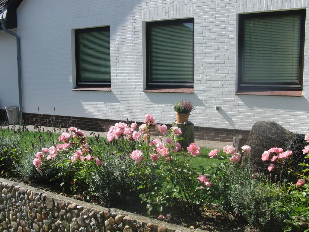 Reiterhof Wollesen Hotel Süderlügum Екстериор снимка
