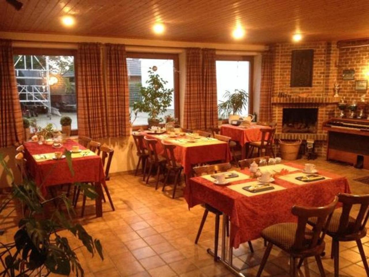 Reiterhof Wollesen Hotel Süderlügum Екстериор снимка